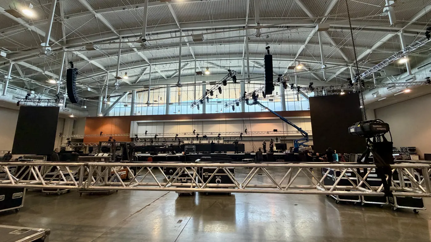 Orange Thread LIVE stage and truss build in a Music City Center exhibit hall
